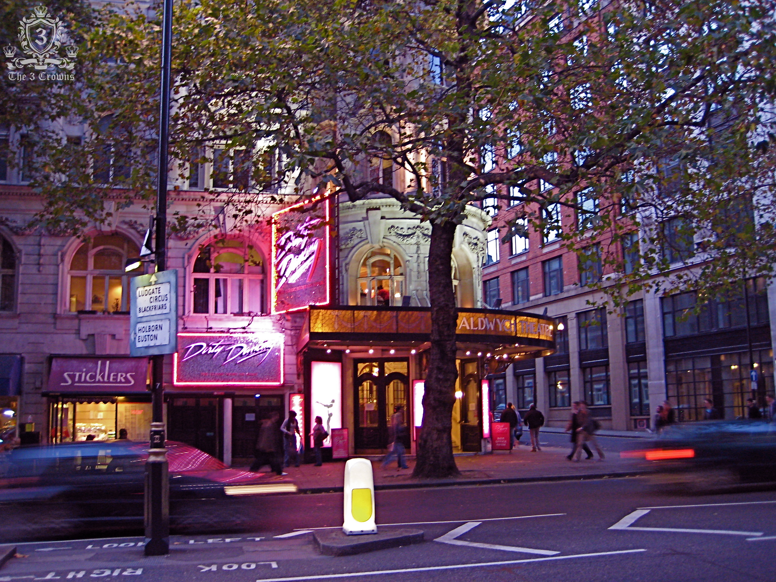 Aldwych WC2 domestic removals Aldwych WC2 domestic removals